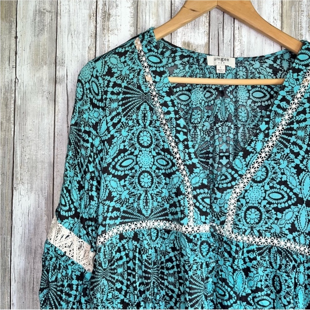 Umgee Mint Lace Tunic - Picture 2 of 5